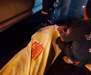 เมียขับรถกลับบ้านท่ามกลางฝนตกกระหน่ำ พุ่งชนผัวดับขณะขี่มอเตอร์ไซค์