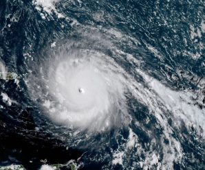 ระทึก ! เฮอริเคนเออร์มา ถล่มเกาะในทะเลแคริบเบียน ซัดบ้าน-อาคารเสียหายหนัก