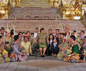 “ขอกราบลาจะลำบากมั้ย” สมเด็จพระเทพรัตนฯ มีพระราชปฏิสันถาร ก่อนรื้อพระเมรุมาศ
