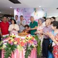 ดร.อมร-คุณพวงเพชร ร่วมอวยพรวันเกิดครบรอบ 95 ปี คุณศรีสุข จักษ์ตรีมงคล (พี่สาว)