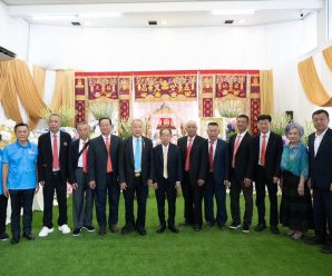สมาคมจีนเตี่ยเอี้ย-สมาคมตระกูลเฮ้ง-สมาคมเฮ้งฮั่วเอี๊ยว-บริษัทฟุตบอลไทย เจ้าภาพสวดอภิธรรม”สมมิตร ทวีรุจจนะ”