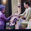 พวงเพชร​ อภิธนาคุณ รับพระราชทานเข็มที่ระลึก จากสมเด็จพระนางเจ้าสุทิดาฯ เนื่องในวันสตรีไทย 2568