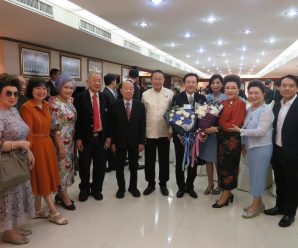 ดร.อมร-พวงเพชร  ร่วมยินดี”ไกรสินธุ์ วงศ์สุรไกร”​ ปธ.กรรมการ พิธีรับมอบตำเเหน่งคณะกรรมการชมรมนักธุรกิจไทย-จีน​ สมัยที่ 18