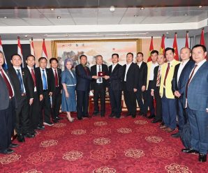 สมาพันธ์รวมใจชาวจีนทั่วโลกฯ ต้อนรับ”กัว ฮั่นอี้”รองปธ.บริหารสมาคมมิตรภาพชาวจีนโพ้นทะเลมณฑลกวางตุ้ง และคณะ สุดอบอุ่น