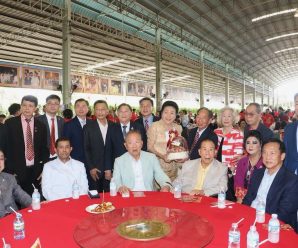 ดร.อมร-พวงเพชร​ ร่วมอวยพรวันเกิดครบ 96 ปี คุณกมล โชคไพบูลย์กิจ นายกกิตติคุณ สมาคมเเต้จิ๋วฯ