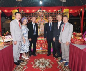 พวงเพชร อภิธนาคุณ ร่วมเเสดงความยินดีครบรอบ 58 ปี ก่อตั้งชมรมตระกูลลิ้มจังหวัดจันทบุรี