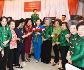กลุ่มสตรีตระกูลลิ้ม จัดเลี้ยงสังสรรค์ประจำเดือนตุลาคม  ณ​ ภัตคารจันทร์เพ็ญ